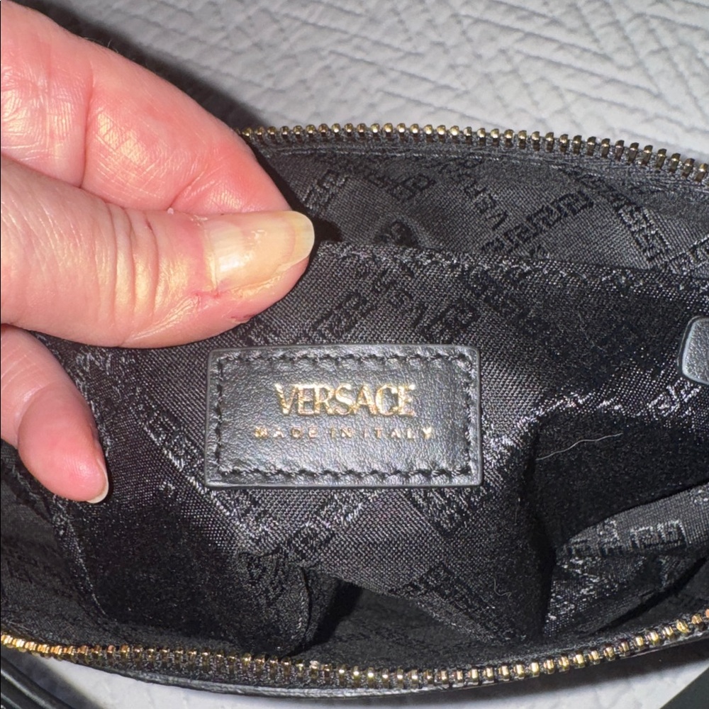 NWT Versace Pink and Black Shoulder Bag 2COA’s & dust bag, Sales tags Full set ! - Picture 9 of 16